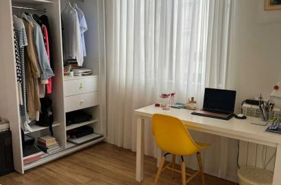 იყიდება ახალი გარემონტებული 7 ოთახიანი ბინა