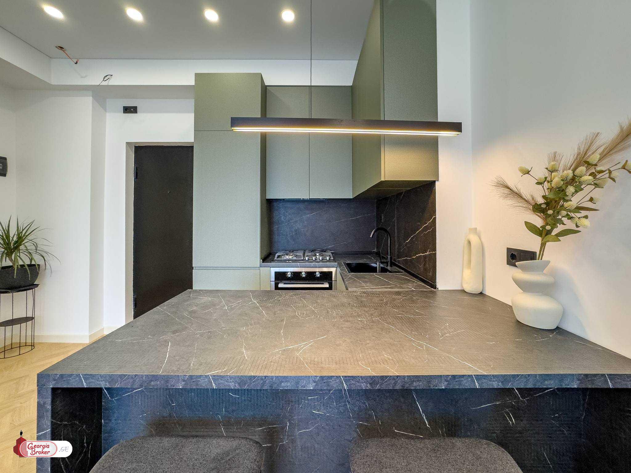 nearly repaired 2-room apartment for sale