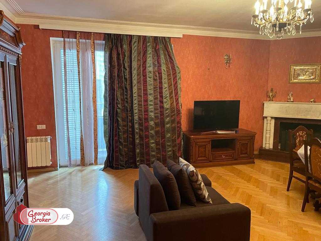 იყიდება ახალი გარემონტებული 4 ოთახიანი ბინა