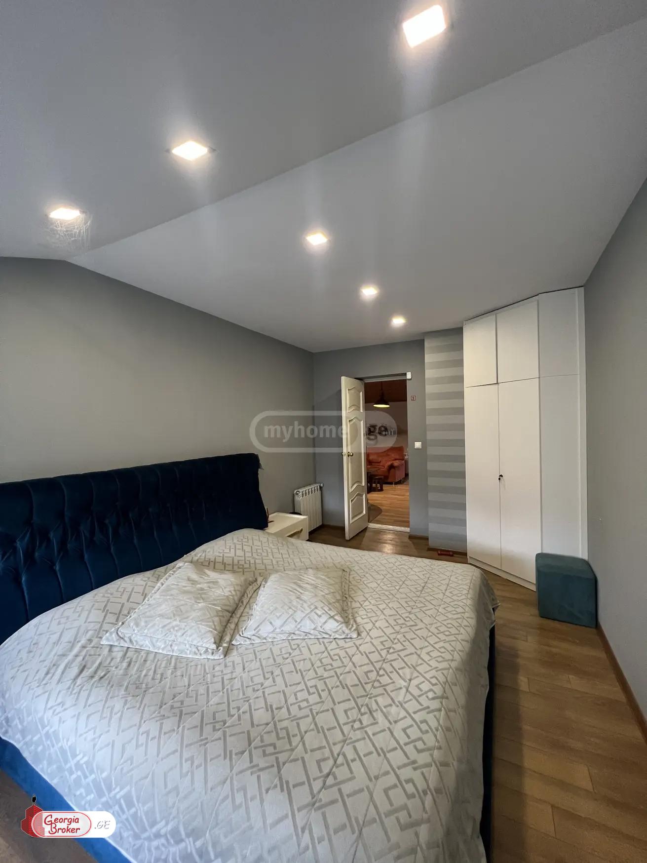 nearly repaired 8-room apartment for sale