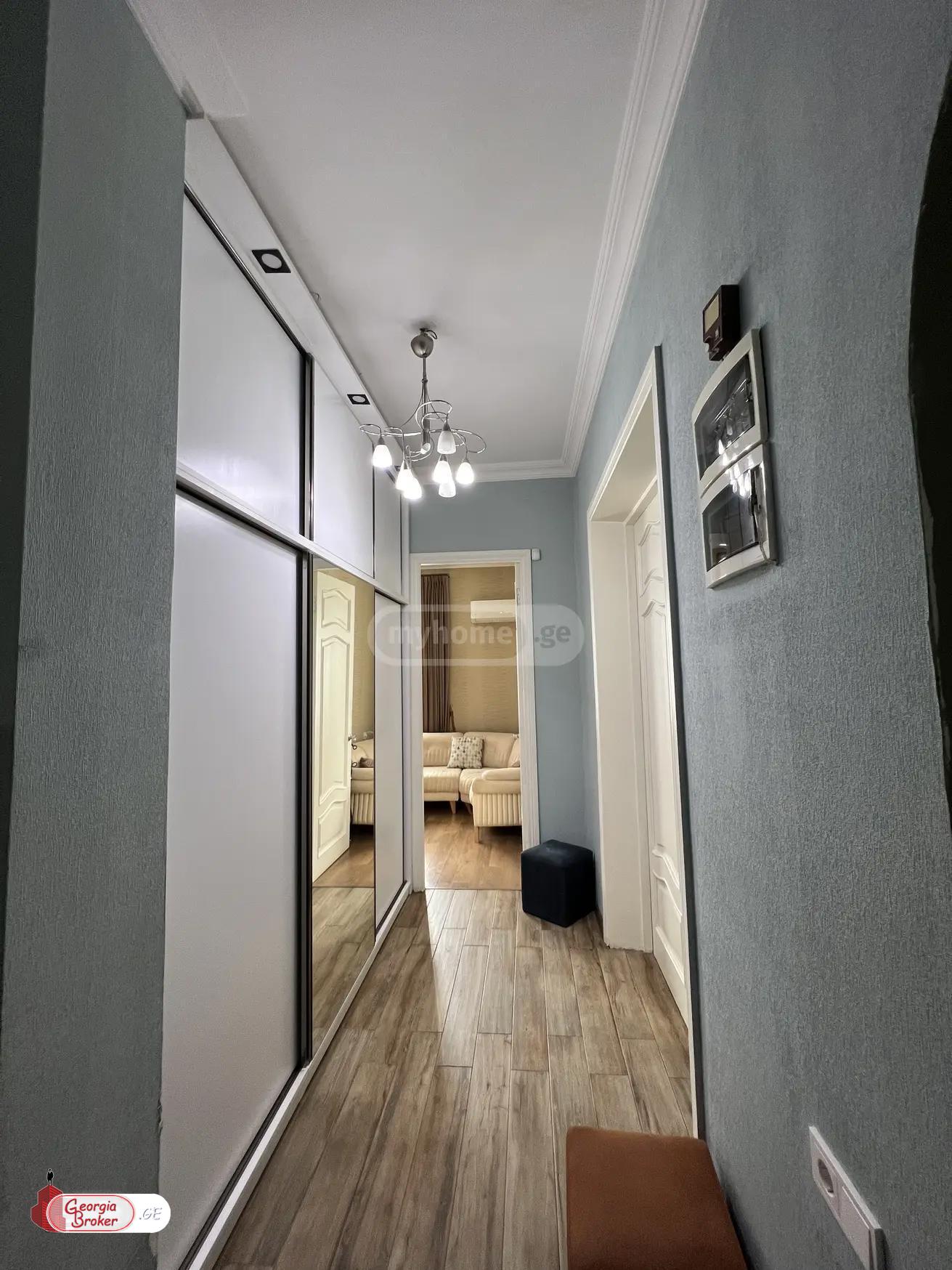 nearly repaired 8-room apartment for sale