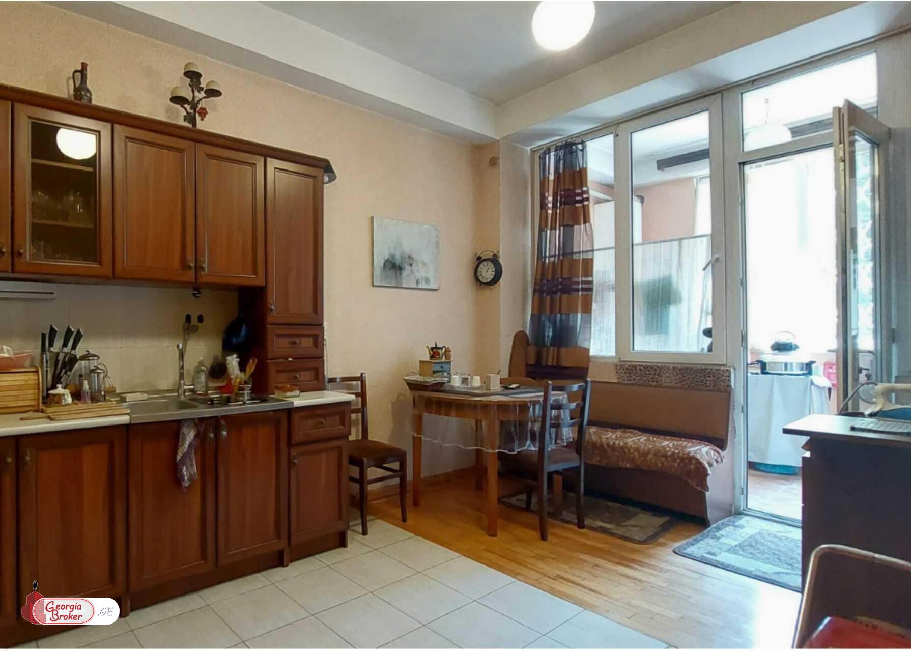 nearly repaired 5-room apartment for sale