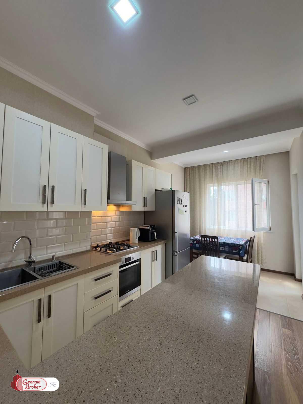 nearly repaired 3-room apartment for sale