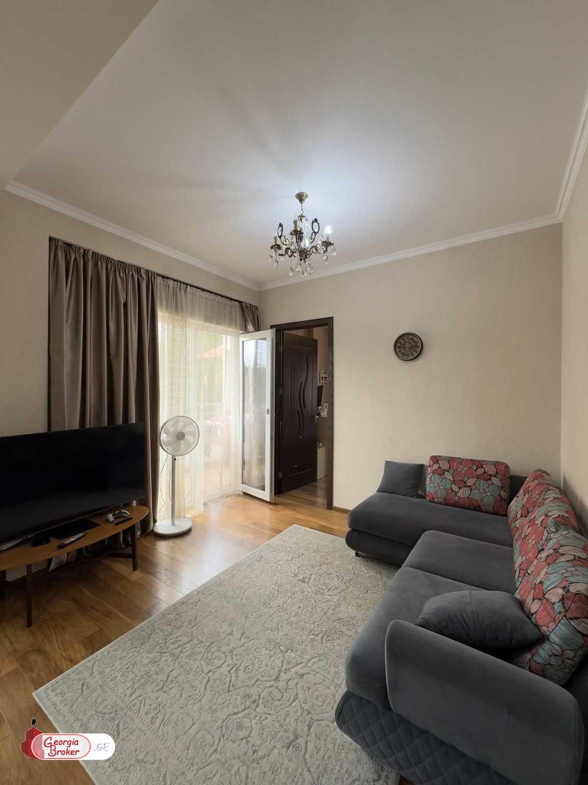 nearly repaired 3-room apartment for sale