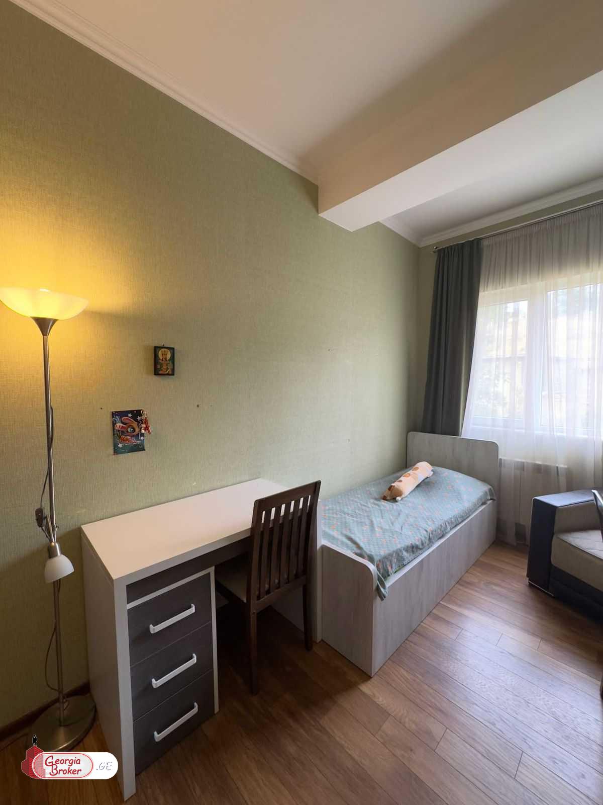 nearly repaired 3-room apartment for sale