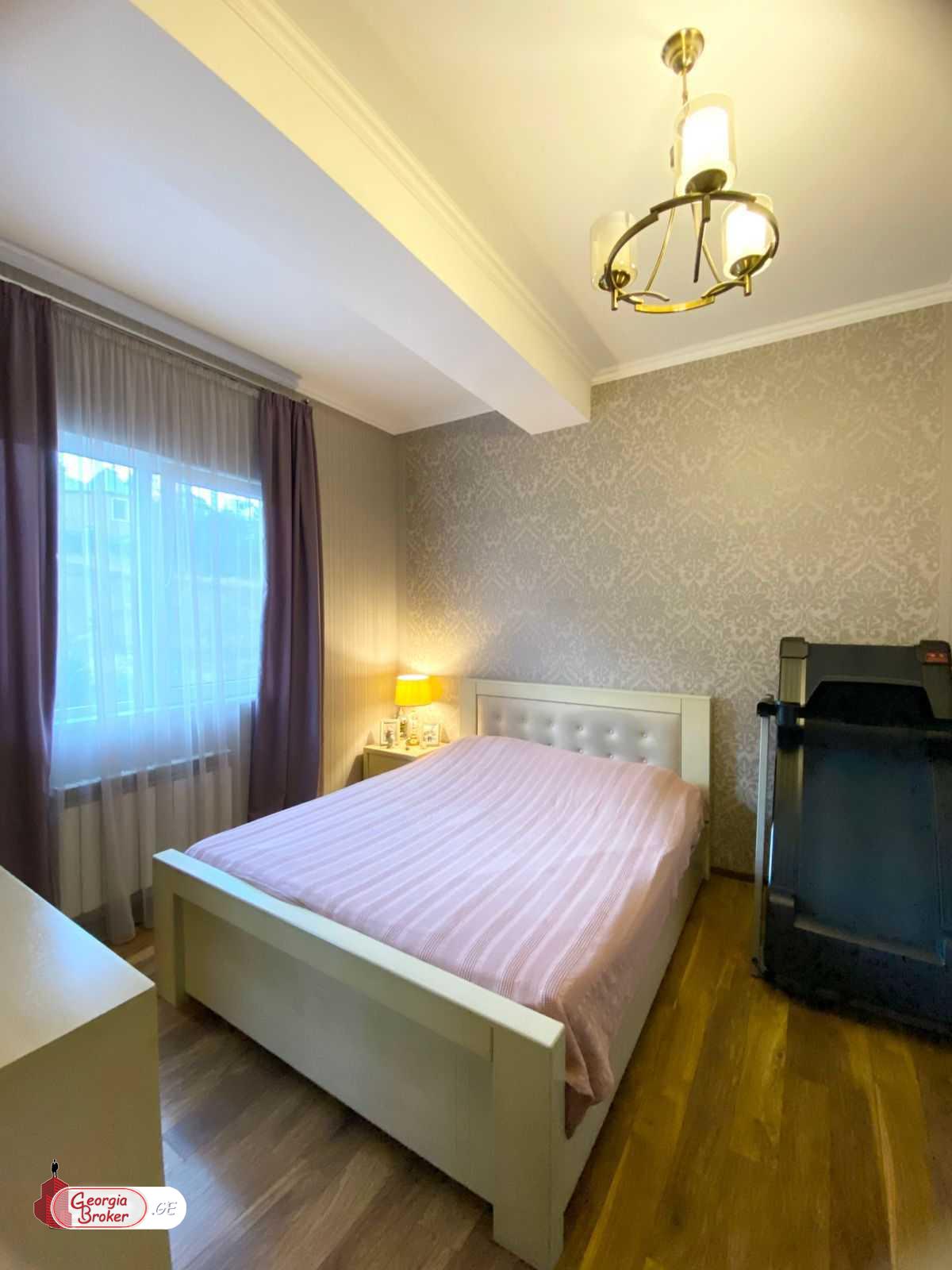 nearly repaired 3-room apartment for sale