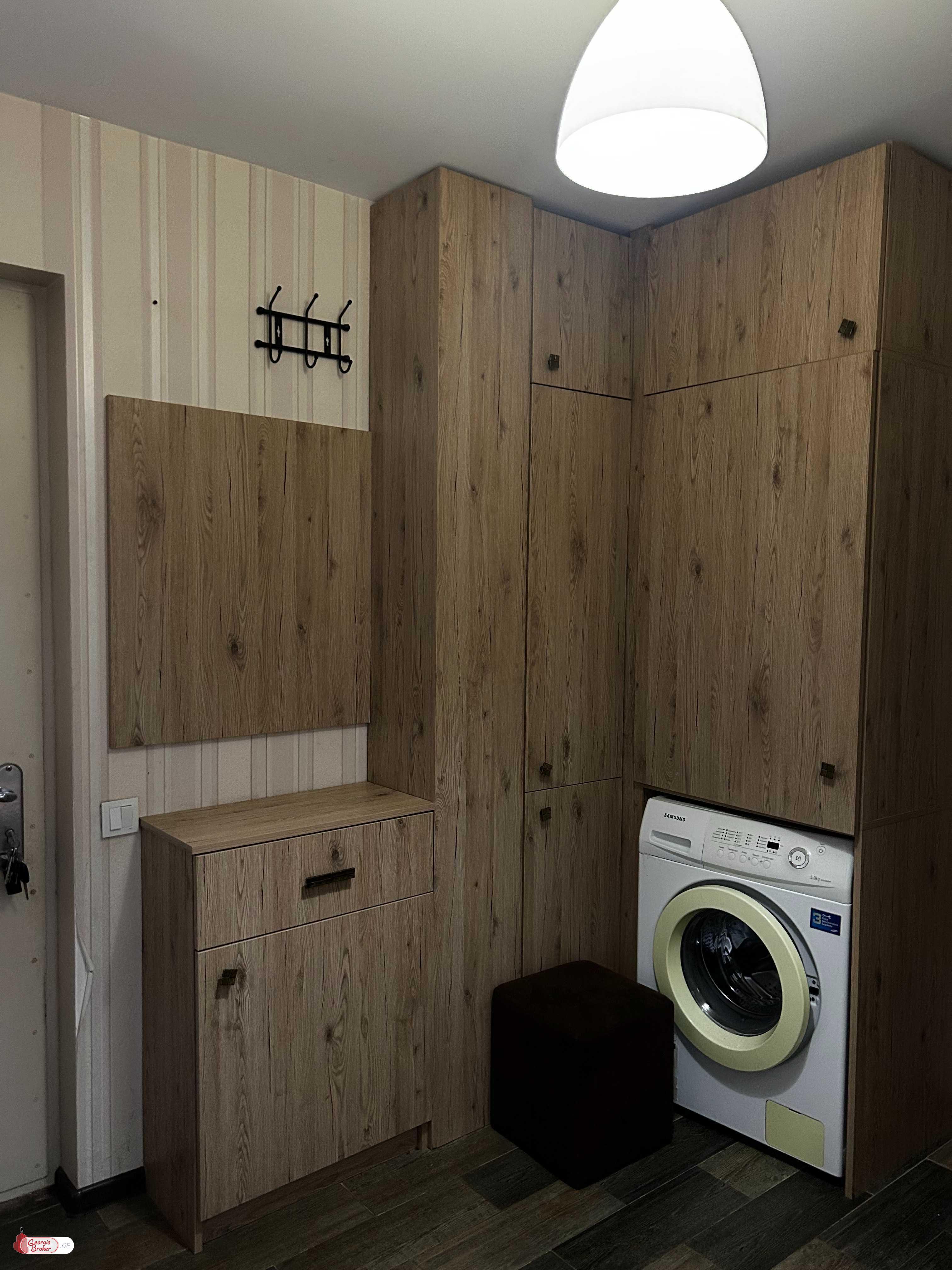 იყიდება ახალი გარემონტებული 3 ოთახიანი ბინა