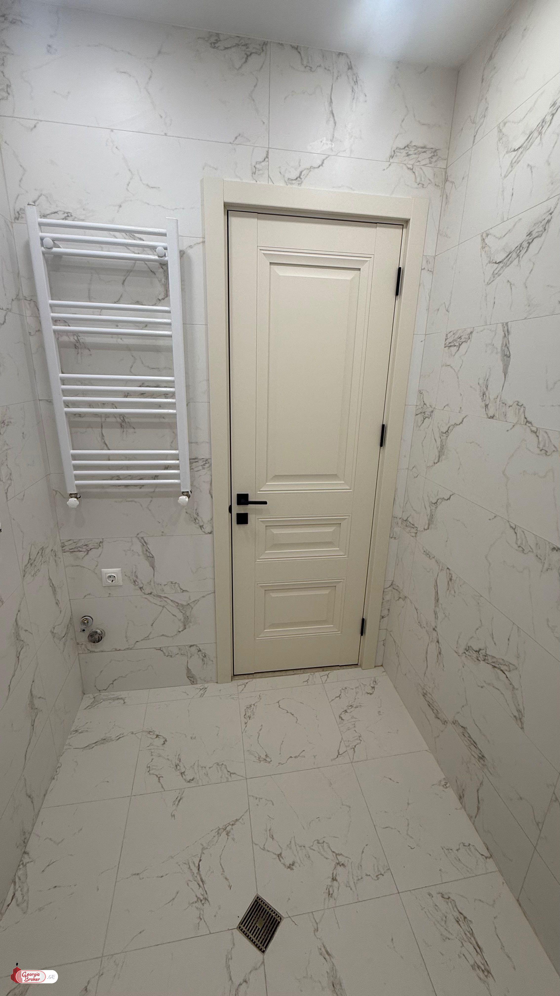 იყიდება ახალი გარემონტებული 2 ოთახიანი ბინა