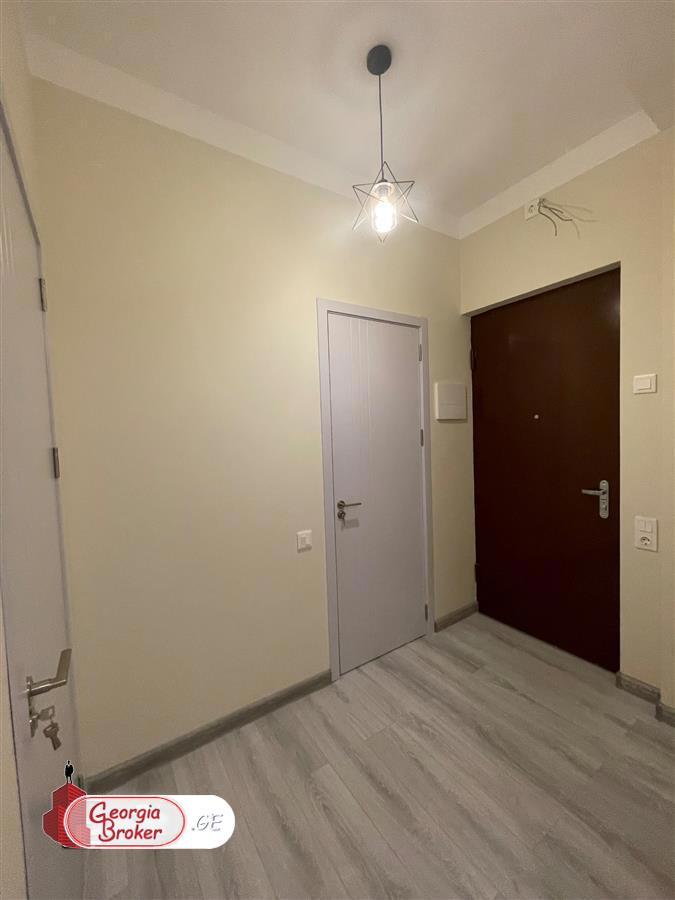 nearly repaired 3-room apartment for sale