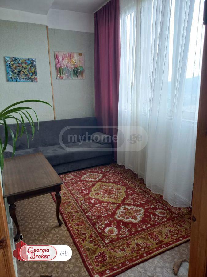 old repaired 4-room apartment for sale