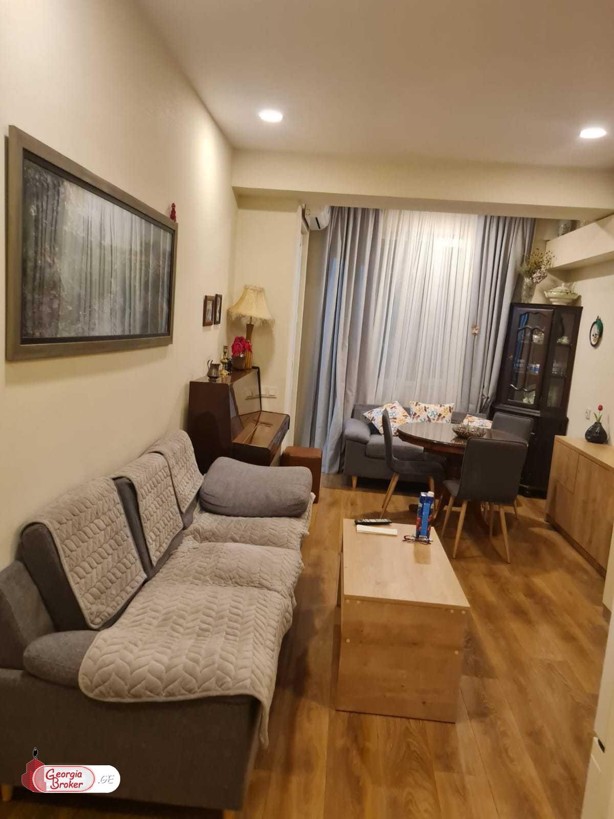 nearly repaired 3-room apartment for sale