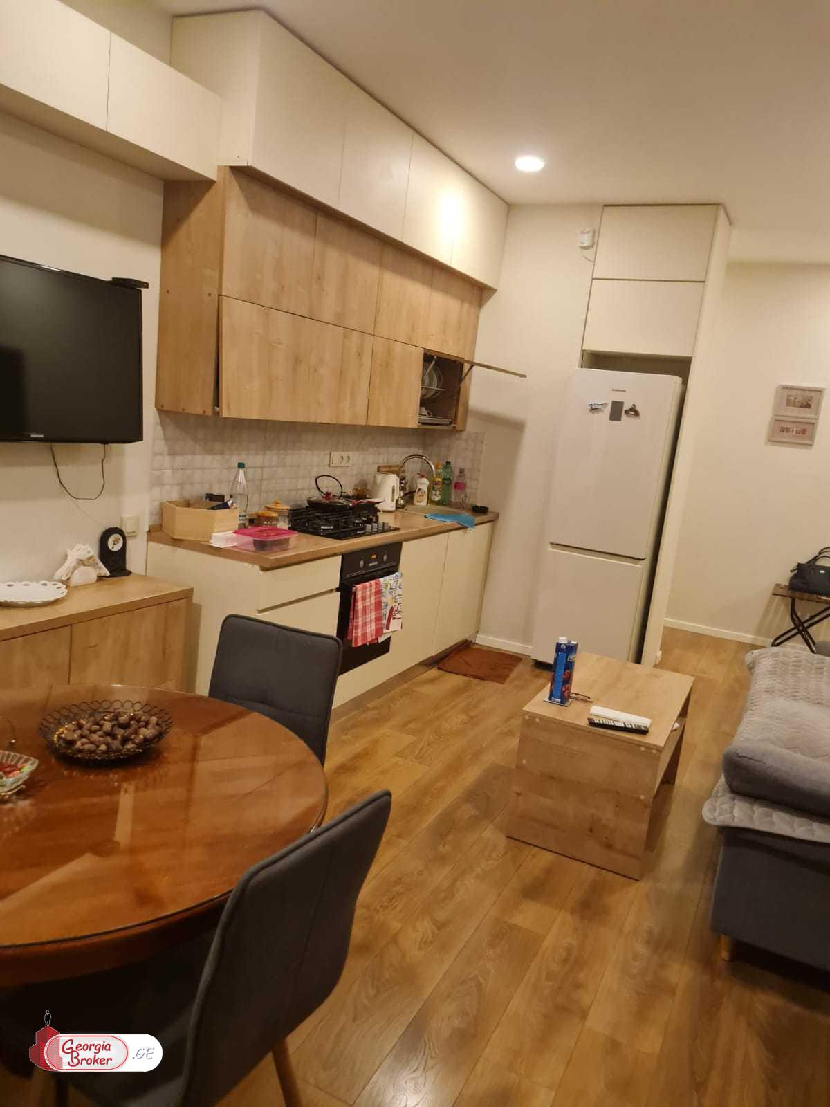 nearly repaired 3-room apartment for sale