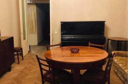 old repaired 3-room apartment for sale