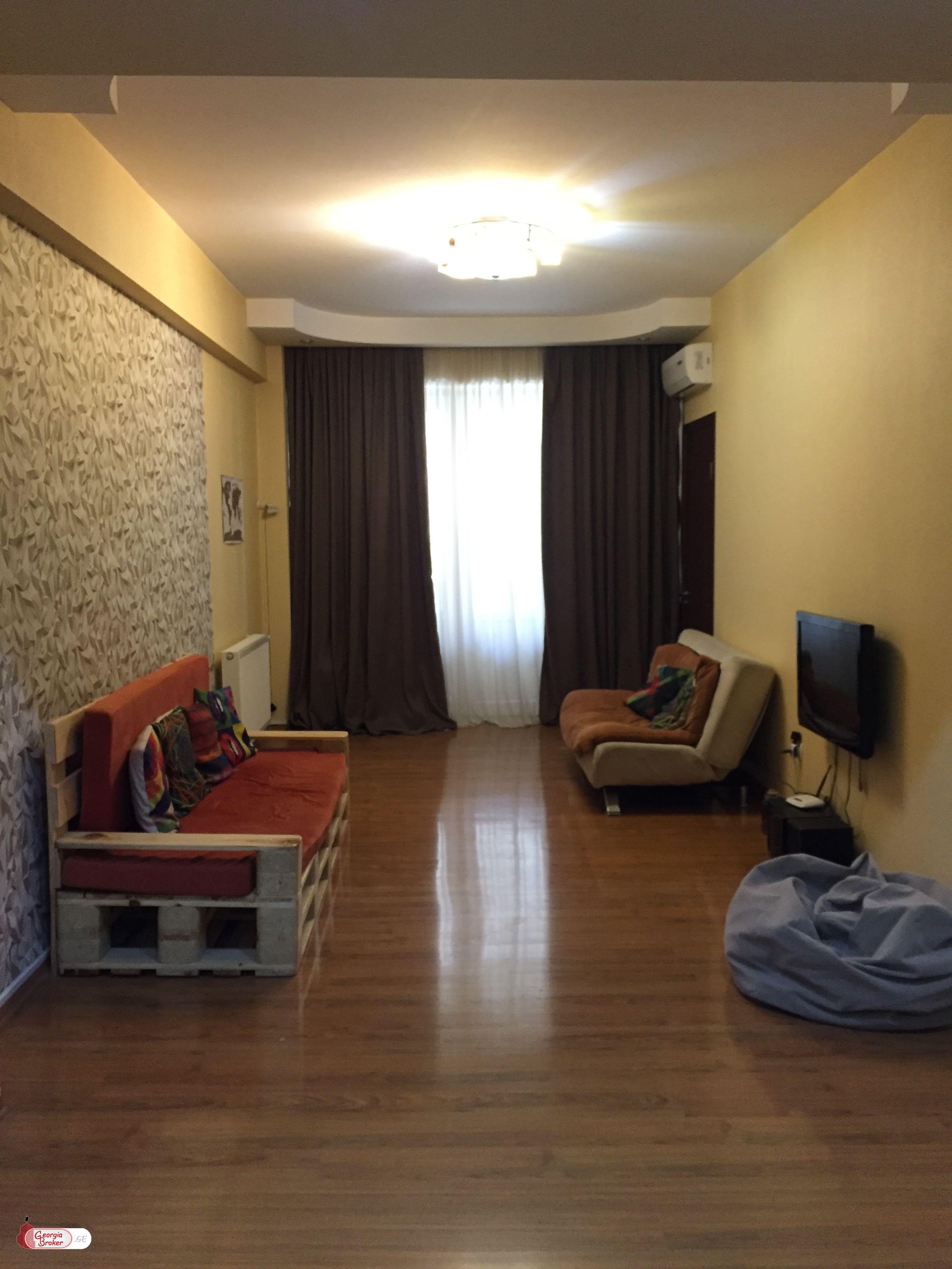 nearly repaired 3-room apartment for sale