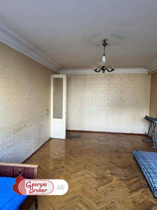 without repair 4-room apartment for sale