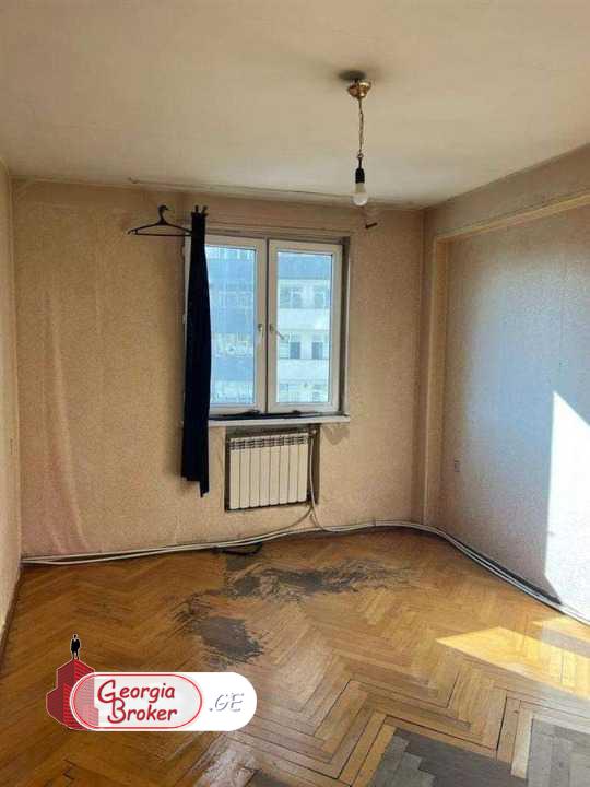 without repair 4-room apartment for sale