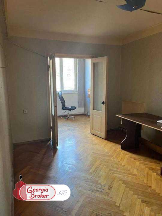 without repair 4-room apartment for sale