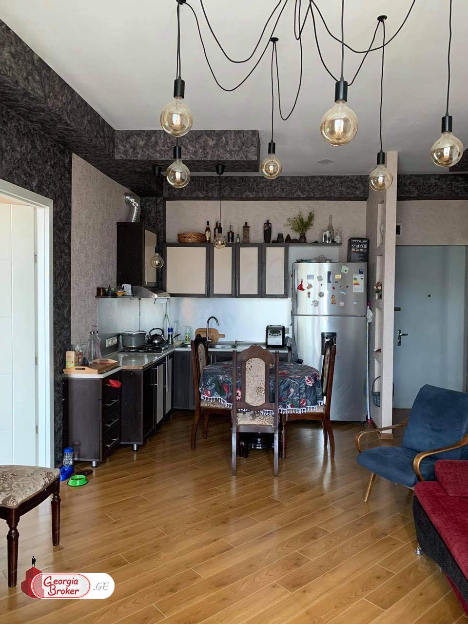 nearly repaired 3-room apartment for sale