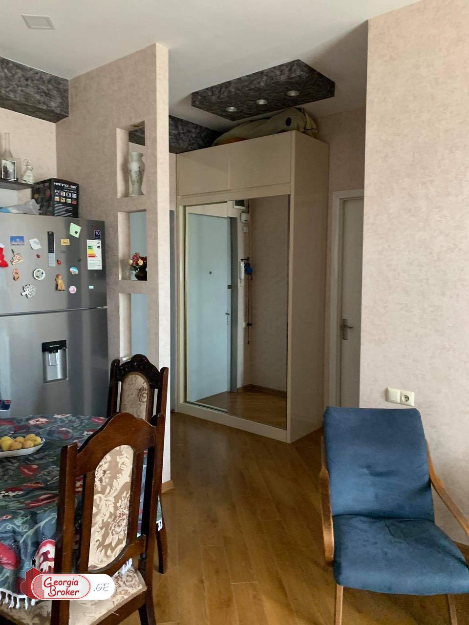 nearly repaired 3-room apartment for sale