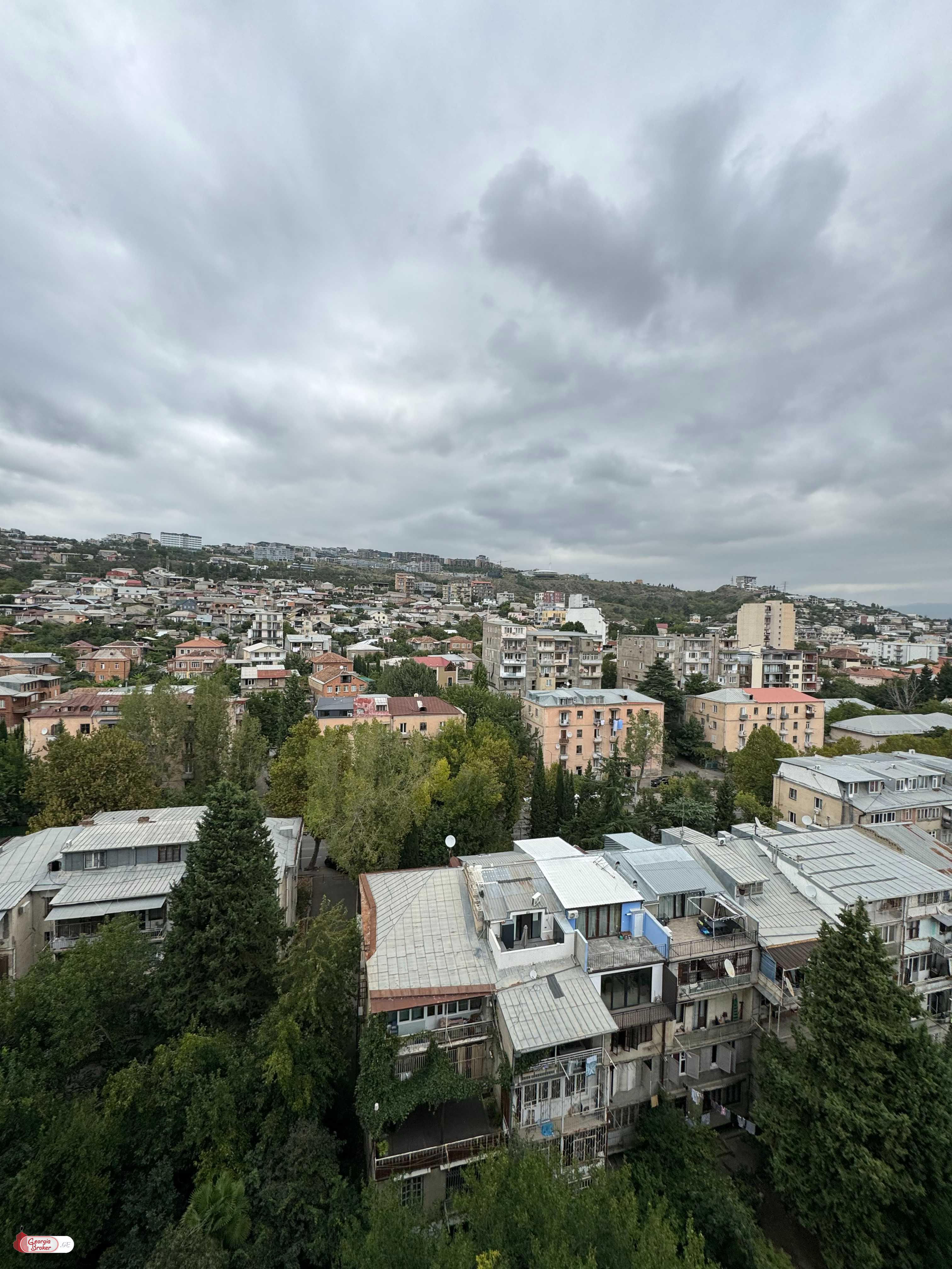 იყიდება ახალი გარემონტებული 3 ოთახიანი ბინა