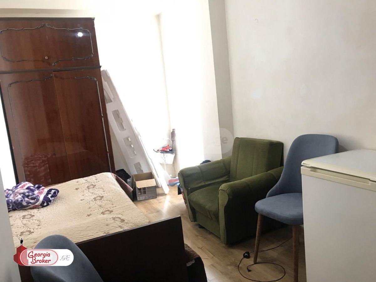 nearly repaired 4-room apartment for sale