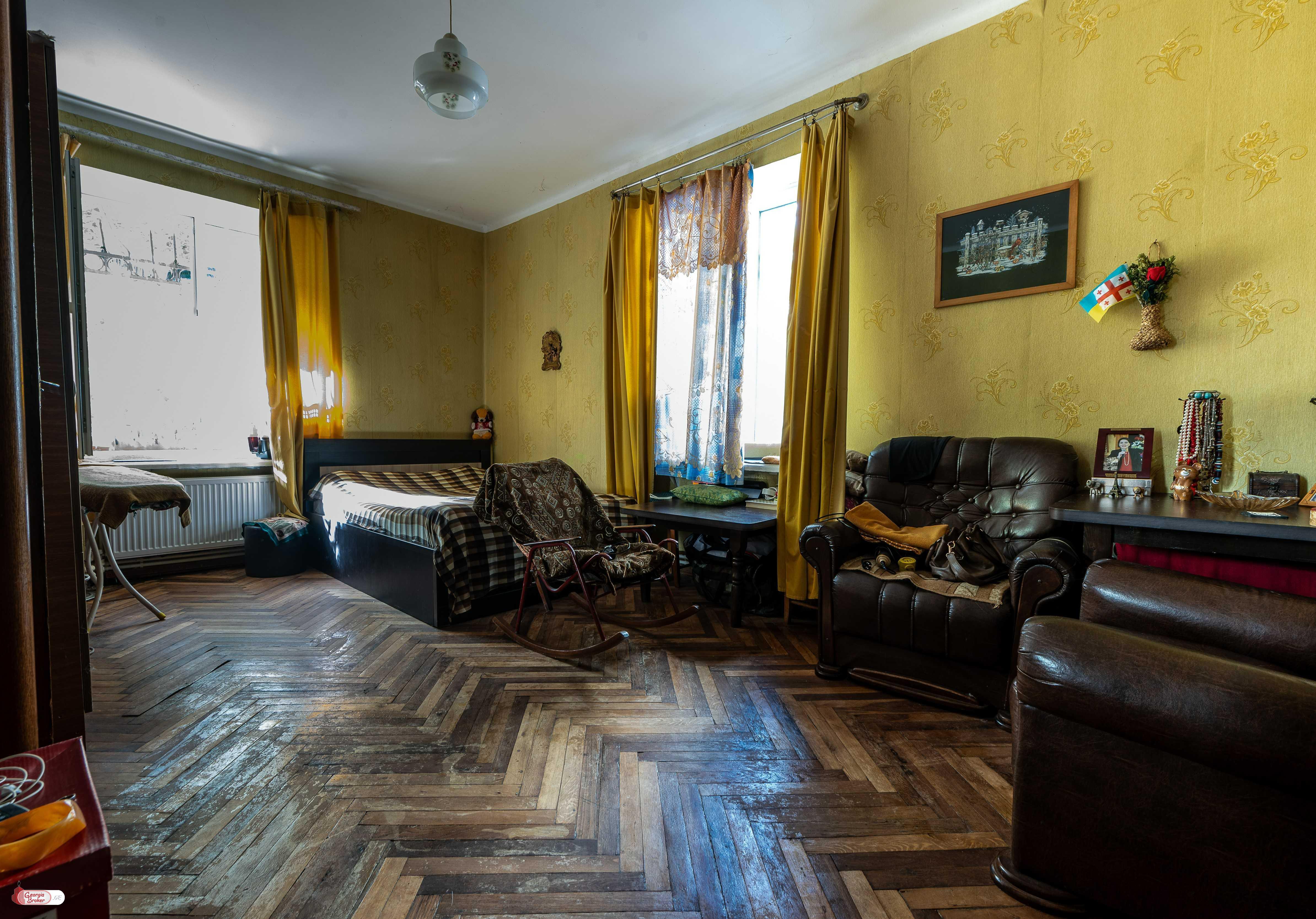 old repaired 3-room apartment for sale