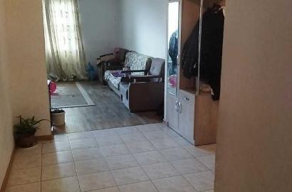 old repaired 4-room apartment for sale