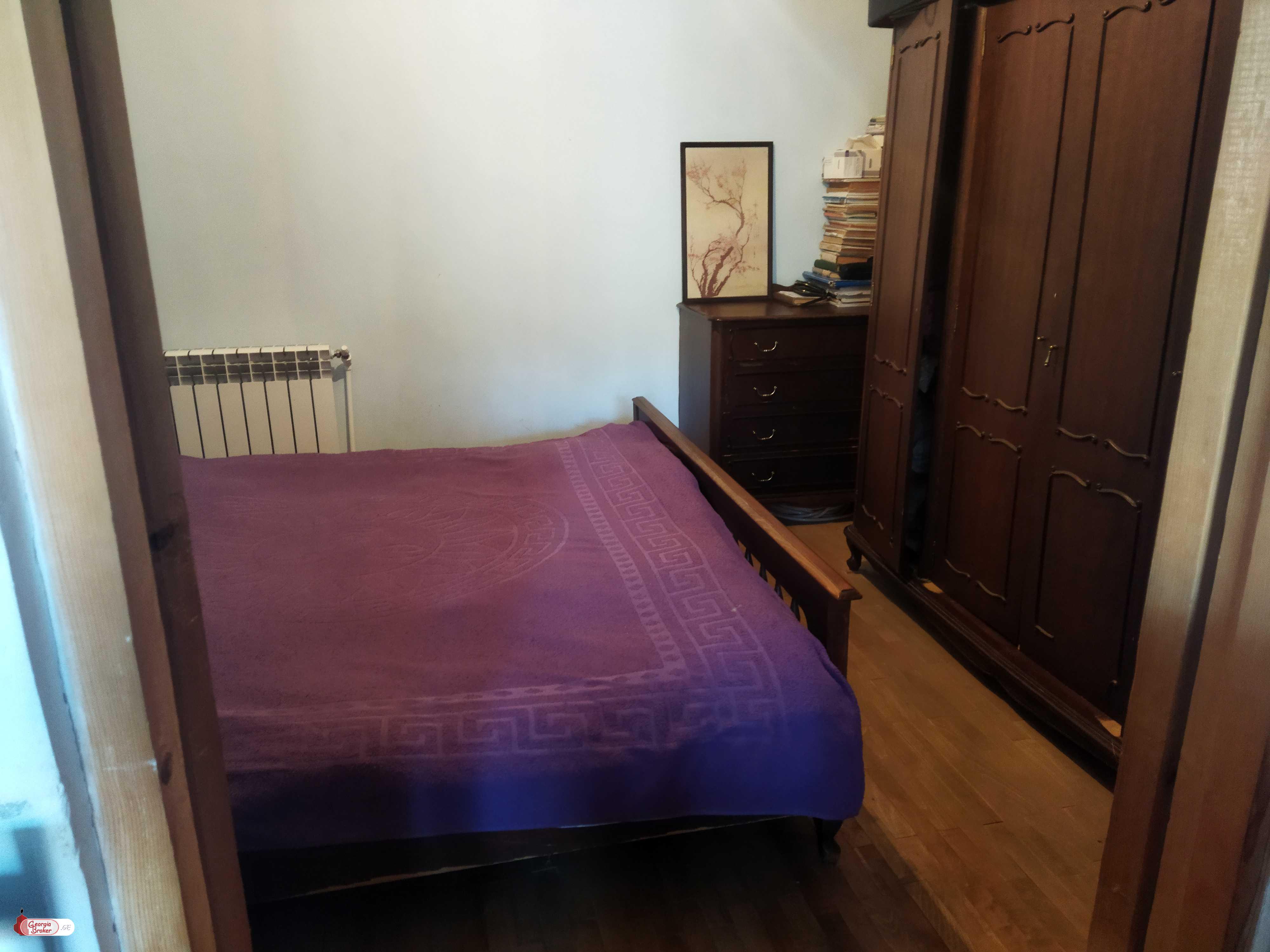 old repaired 4-room apartment for sale