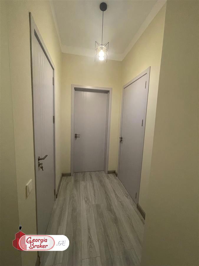 nearly repaired 3-room apartment for sale