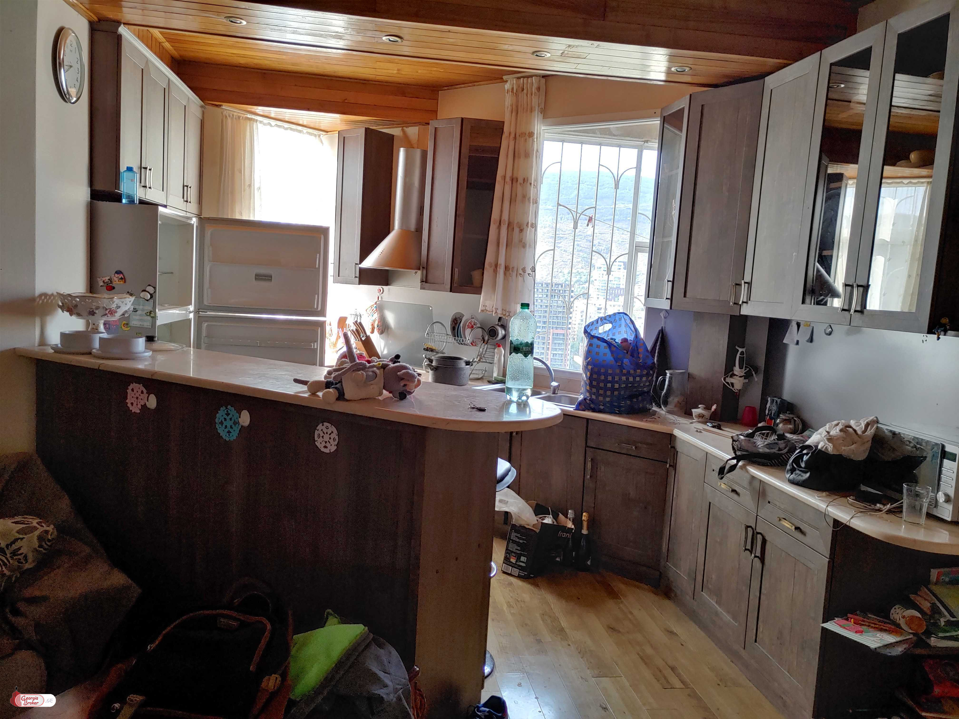 nearly repaired 5-room apartment for sale