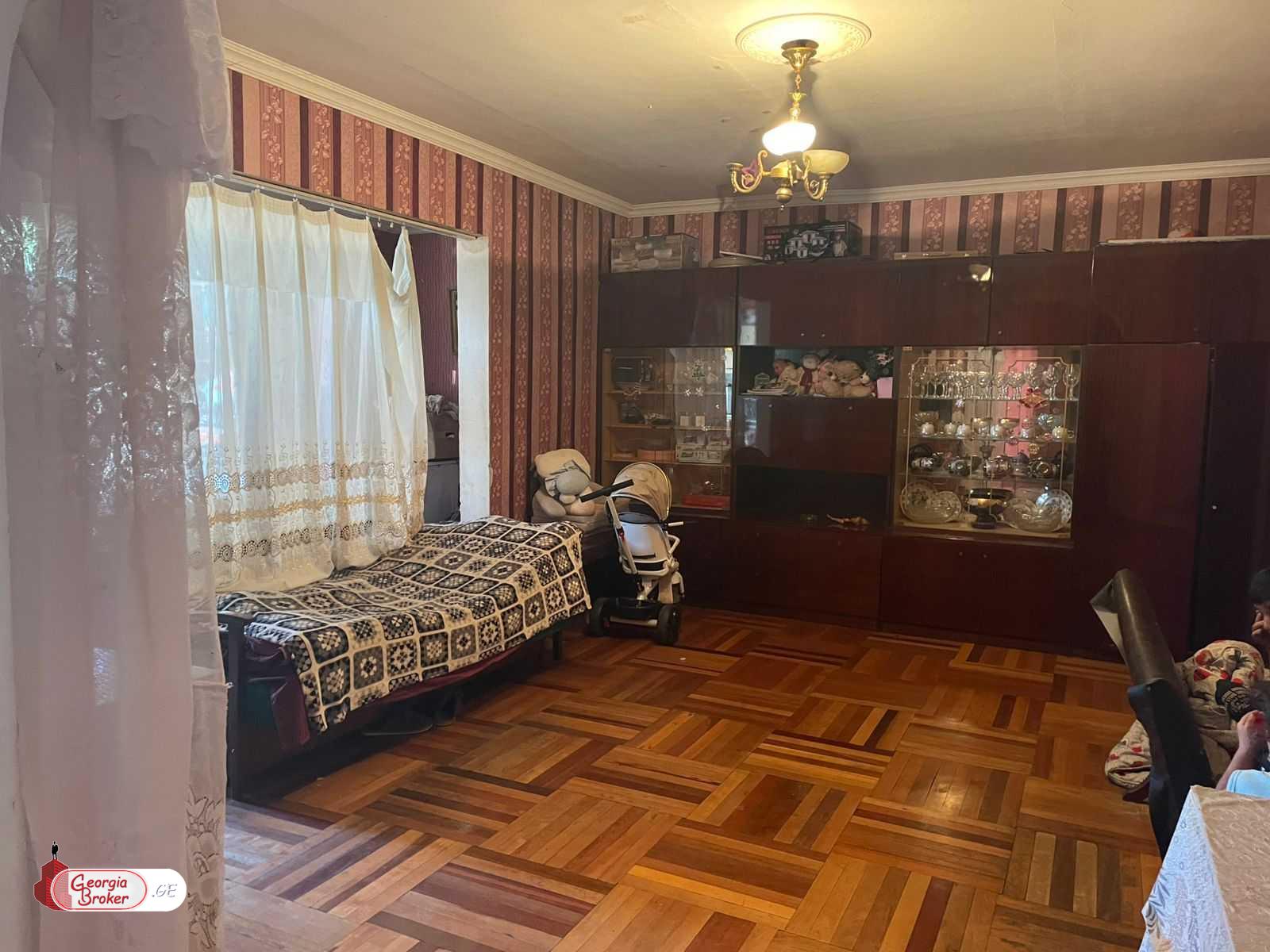 nearly repaired 5-room apartment for sale