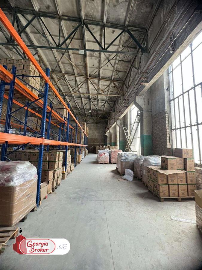 old repaired warehouse space for rent