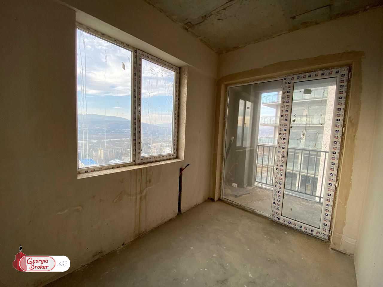 nearly repaired 3-room apartment for sale