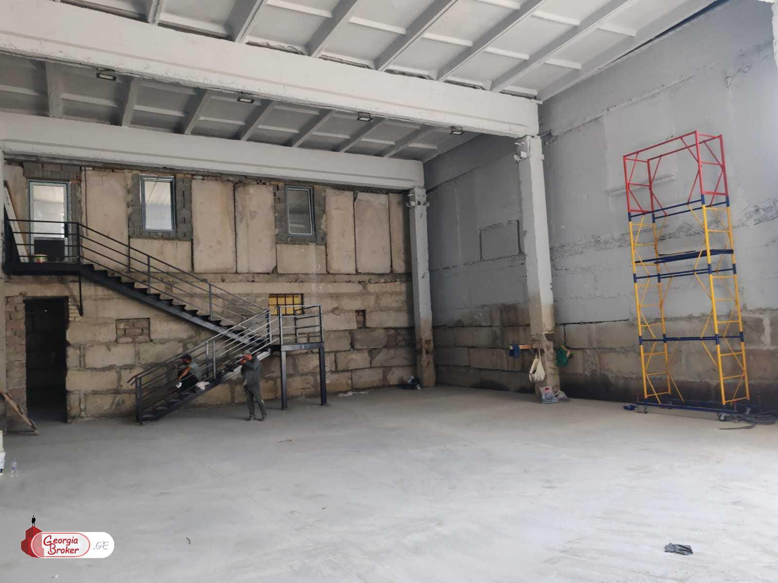 old repaired production space for rent