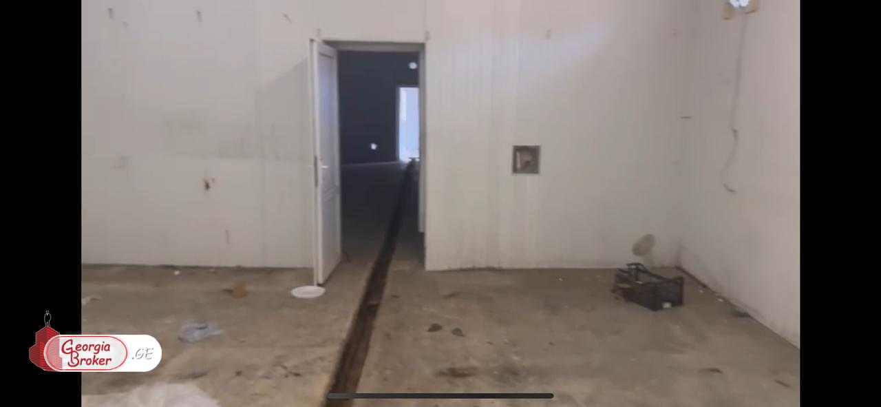 old repaired warehouse space for rent