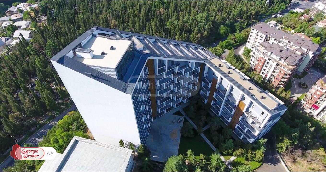 nearly repaired 3-room apartment for sale