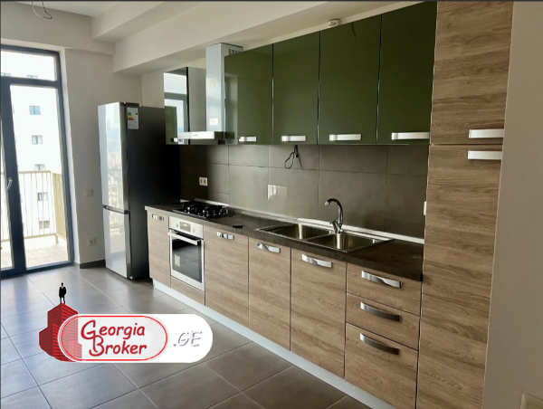 იყიდება ახალი გარემონტებული 5 ოთახიანი ბინა