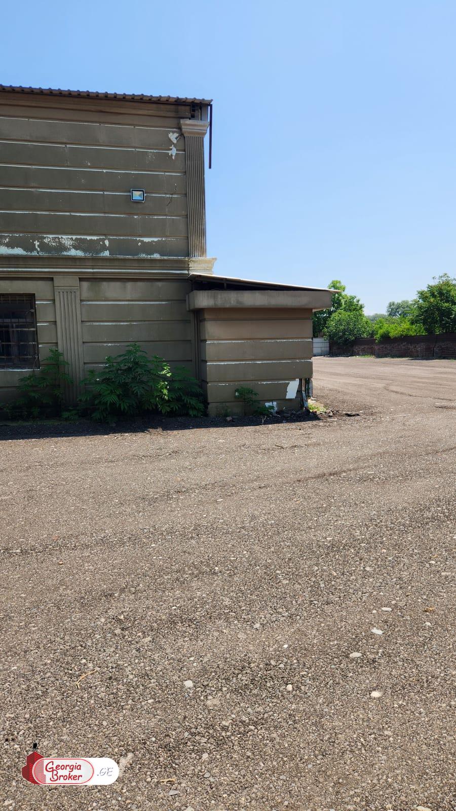 old repaired warehouse space for rent