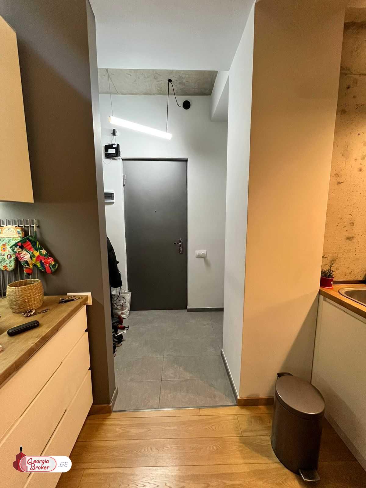 nearly repaired 2-room apartment for sale