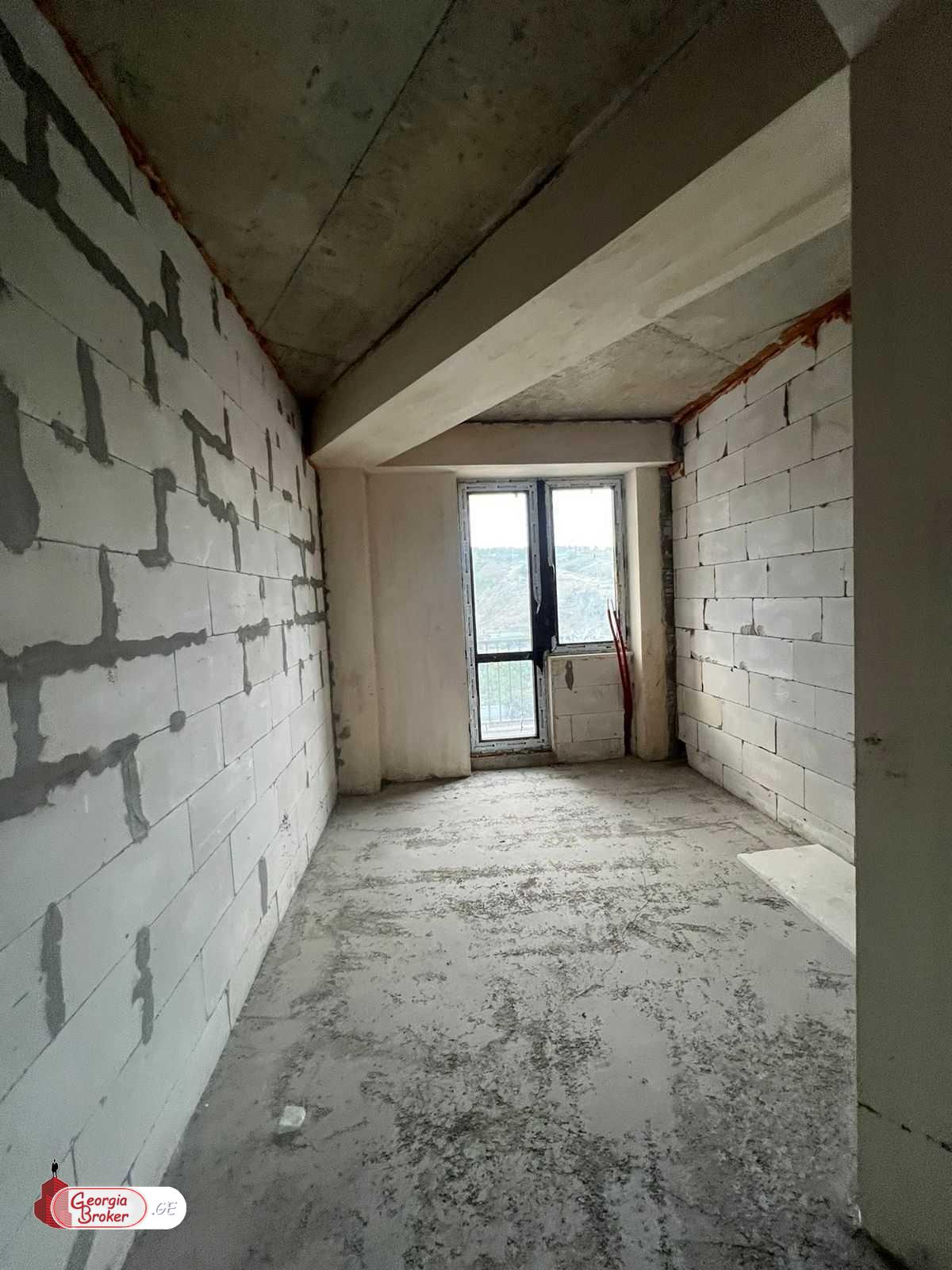 nearly repaired 3-room apartment for sale