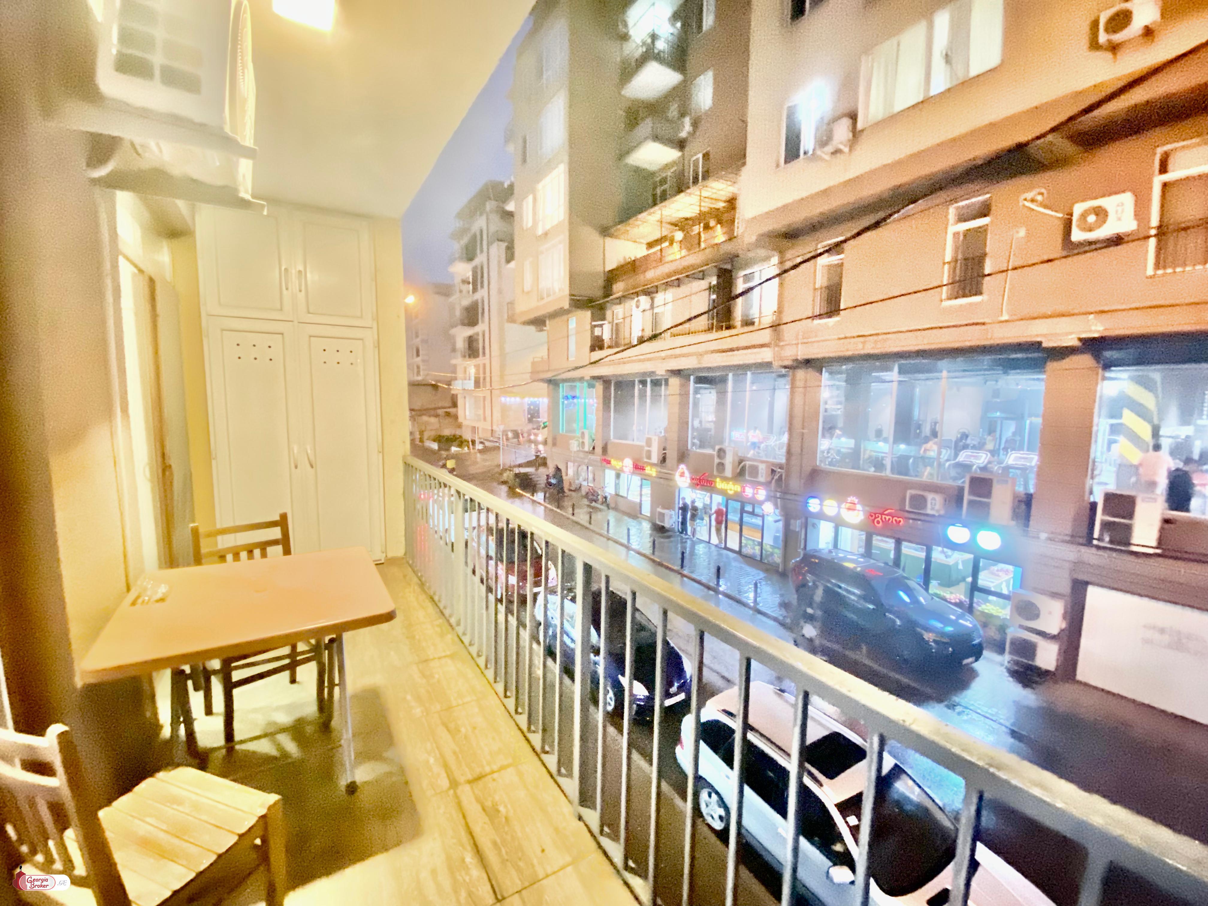 იყიდება ახალი გარემონტებული 2 ოთახიანი ბინა