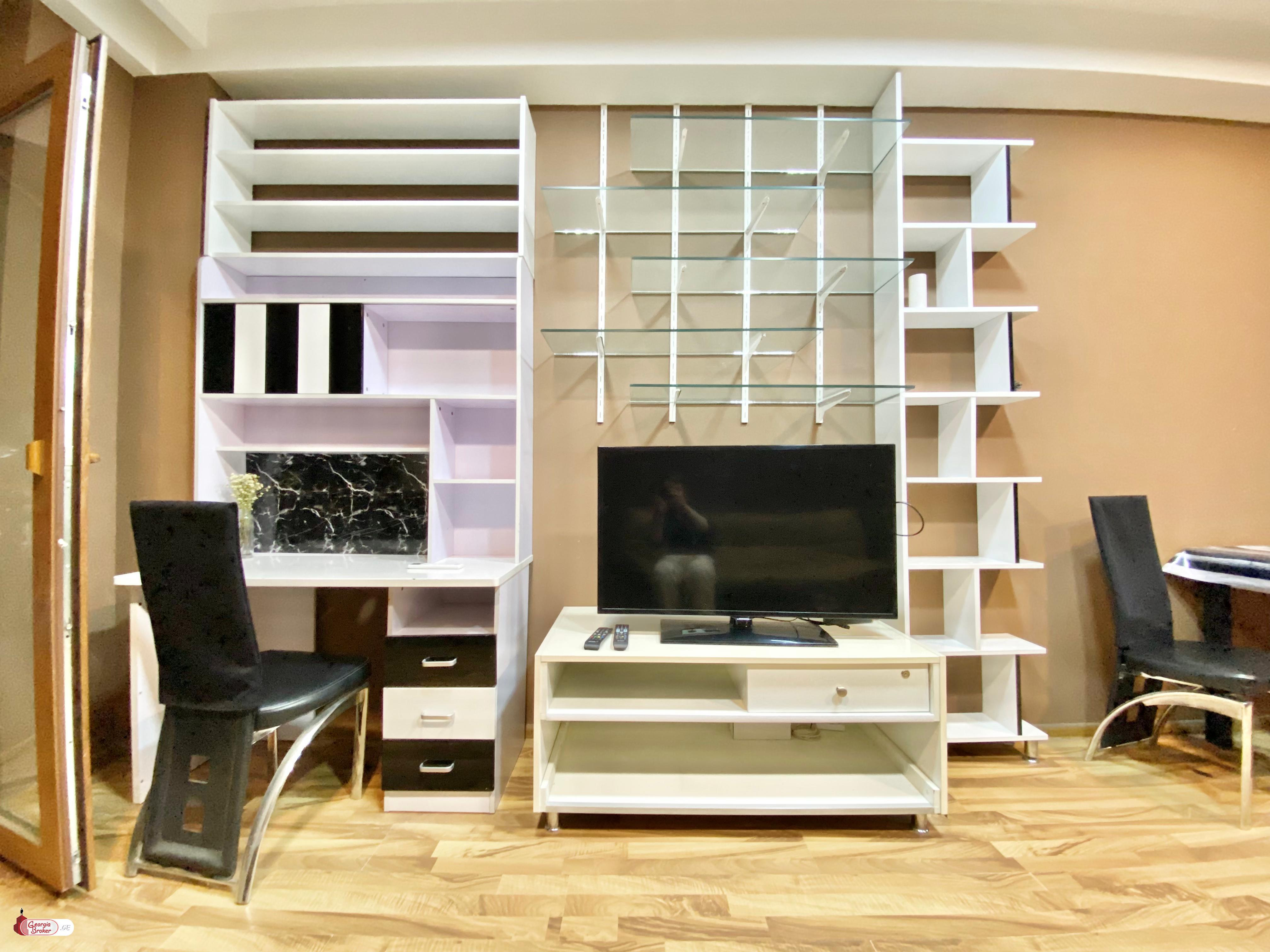 იყიდება ახალი გარემონტებული 2 ოთახიანი ბინა