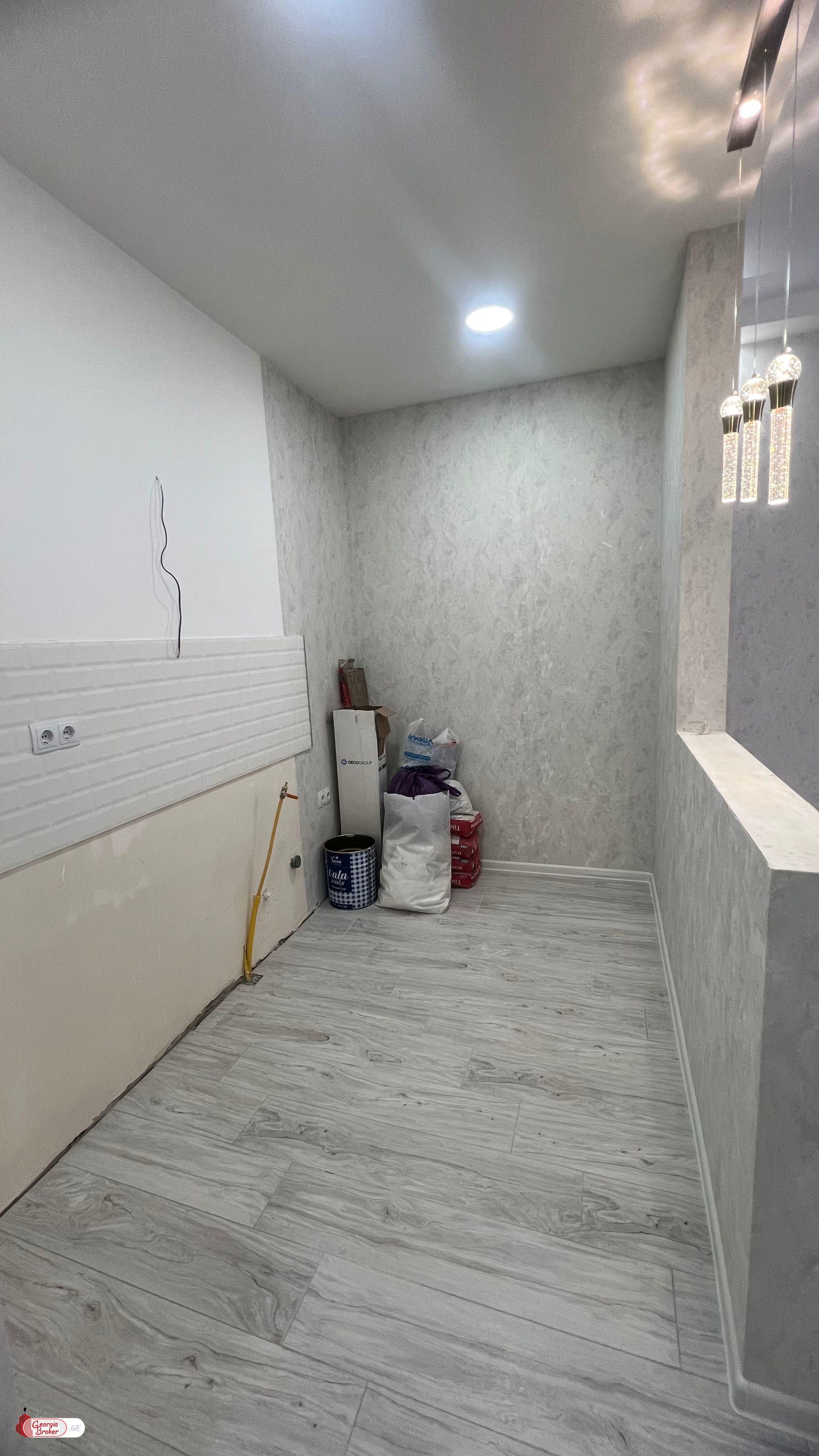 продается квартира с новым ремонтом 2-комнаты