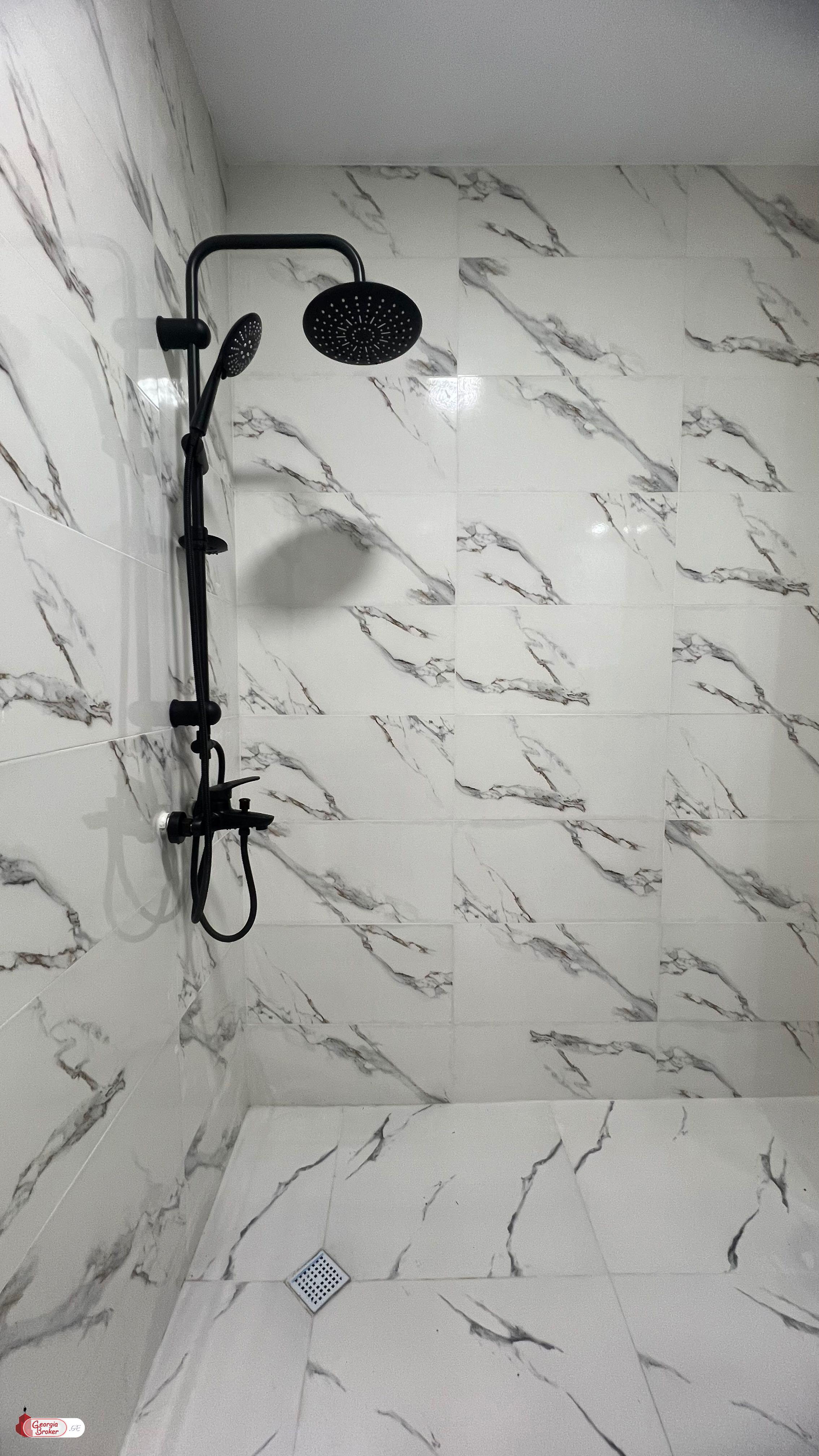 продается квартира с новым ремонтом 2-комнаты