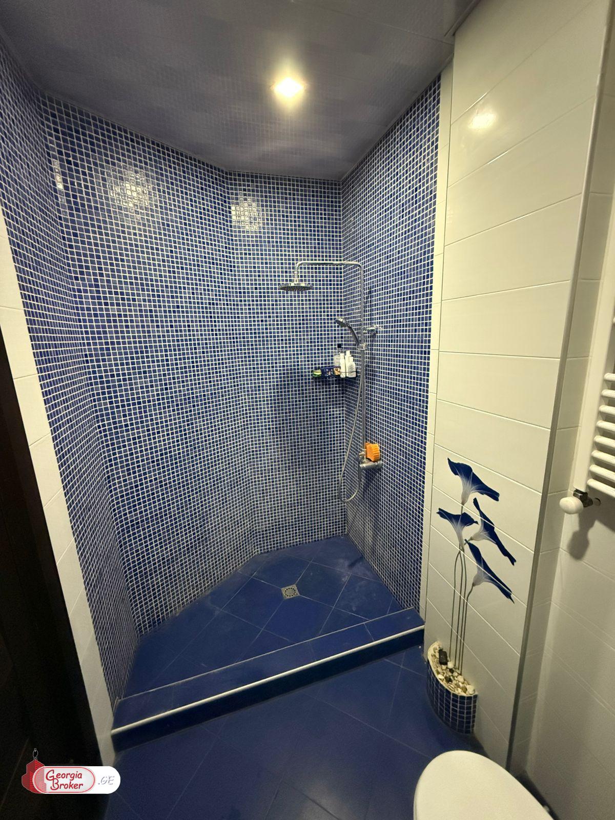 nearly repaired 3-room apartment for sale