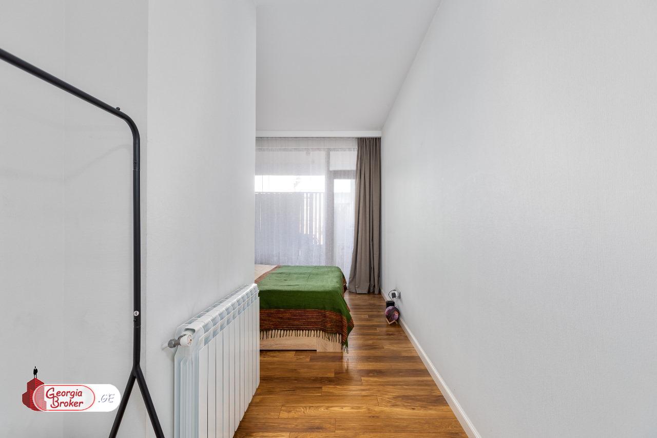 nearly repaired 3-room apartment for sale