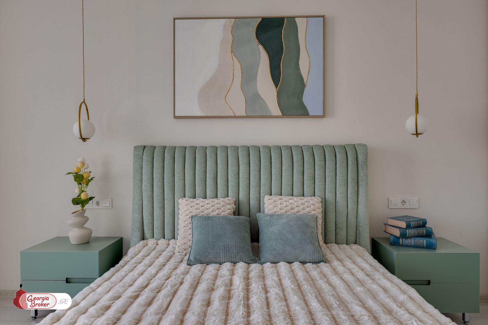 продается квартира с новым ремонтом 3-комнаты