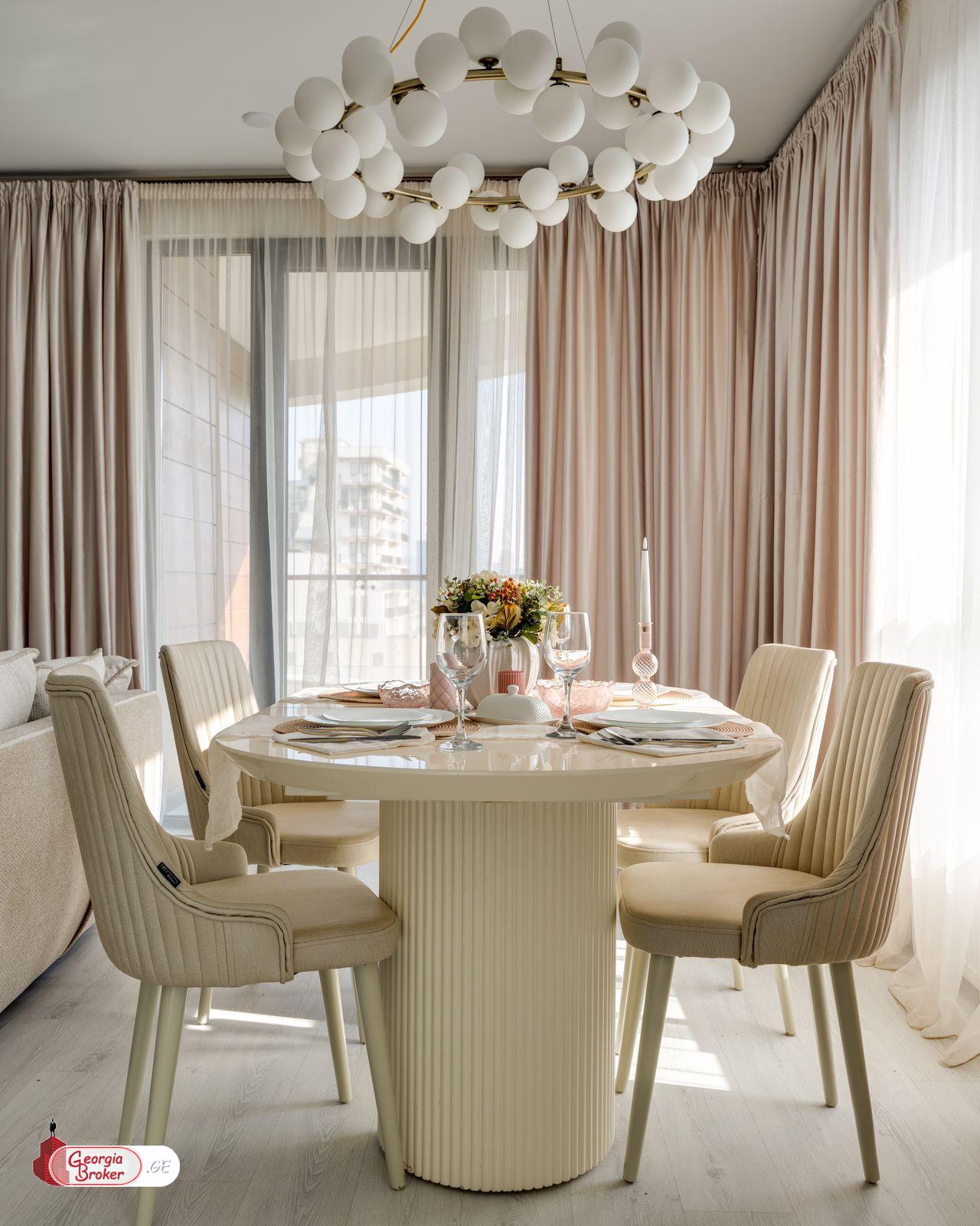 продается квартира с новым ремонтом 3-комнаты