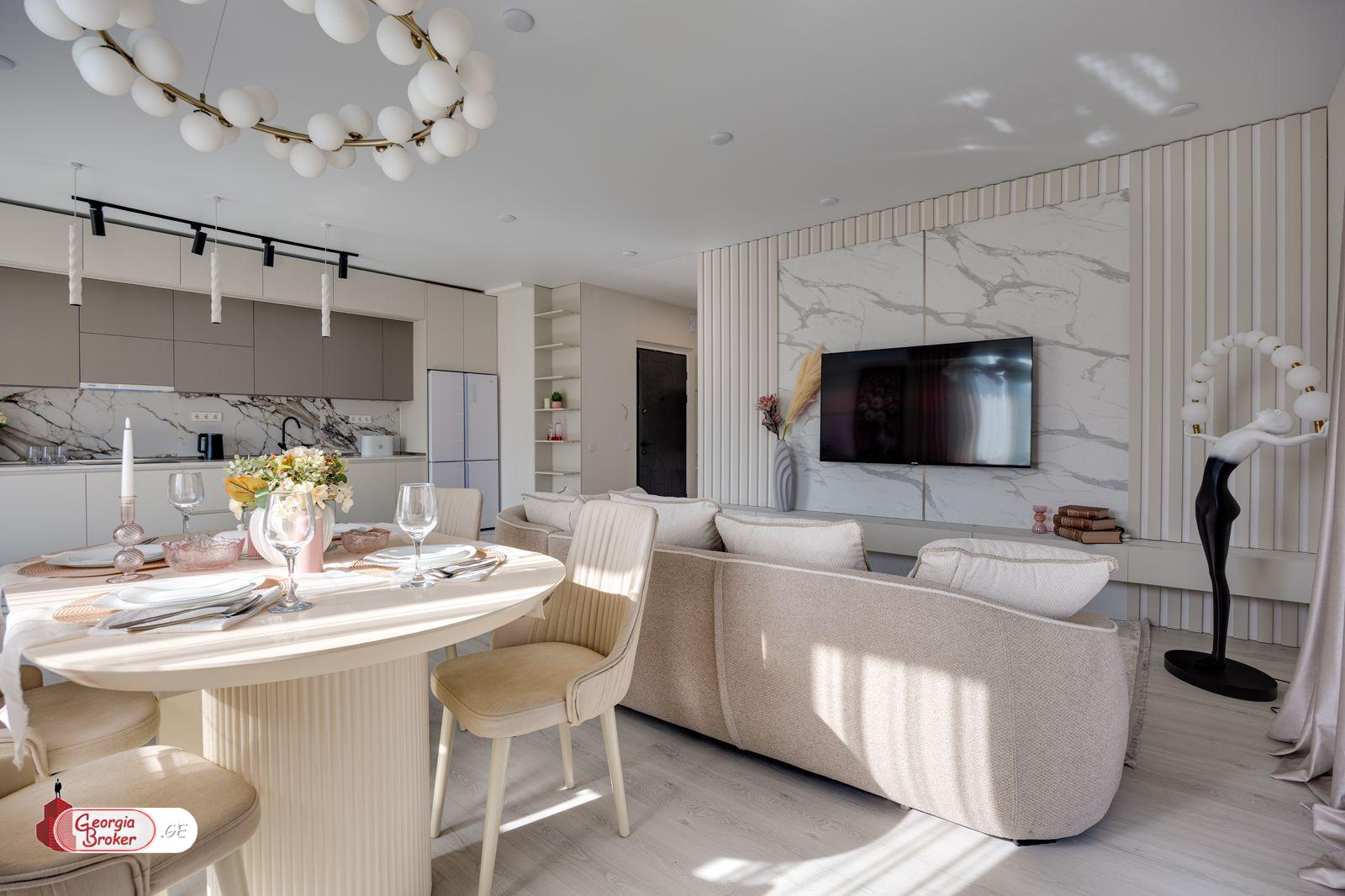 продается квартира с новым ремонтом 3-комнаты