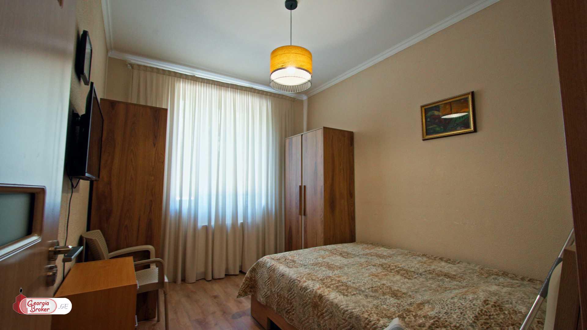 продается дом с новым ремонтом 5-комнат